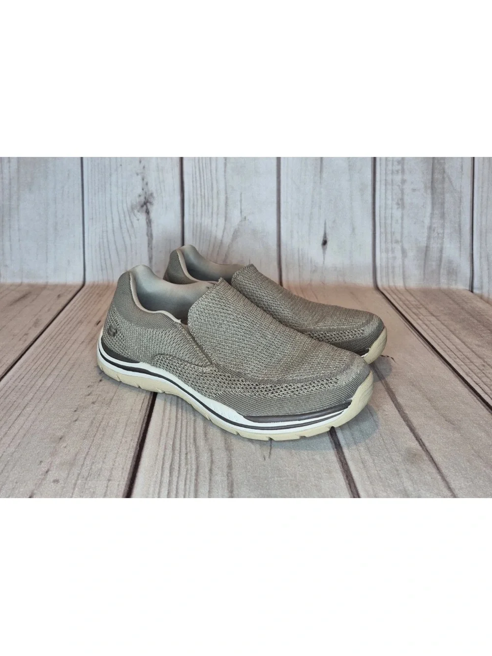 Skechers Relaxed Fit Men's Size 10 EWW Gomel Taupe Loafer Slip-On Shoes
